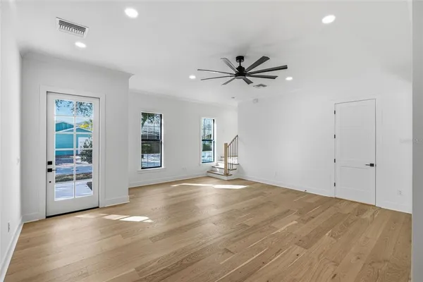$8,900 | 3012 South Esperanza Avenue, Tampa, FL 33629