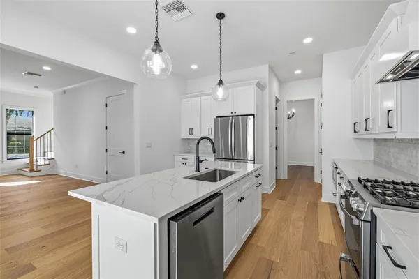 $8,900 | 3012 South Esperanza Avenue, Tampa, FL 33629