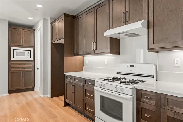 a close view of sink and tap