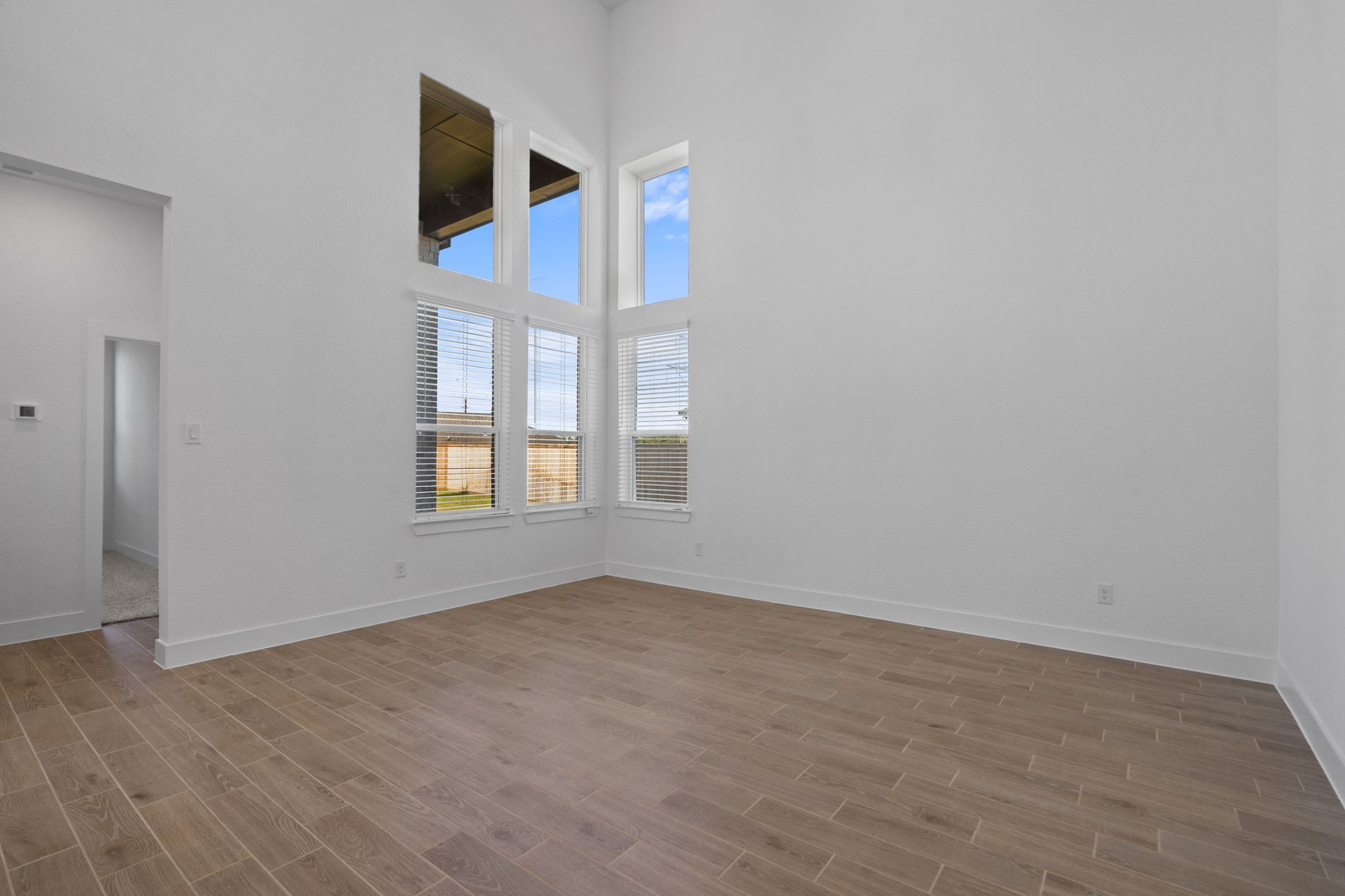 22618 Basswood Bnd Road Waller, TX 77484 - Photo 6 of 36 an empty room with windows