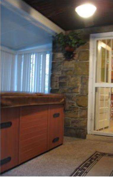 3263 Middletown Road Pittsburgh, PA 15204 - Photo 12 of 18 Gallery Image 12