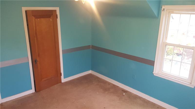 3263 Middletown Road Pittsburgh, PA 15204 - Photo 14 of 18 Gallery Image 14