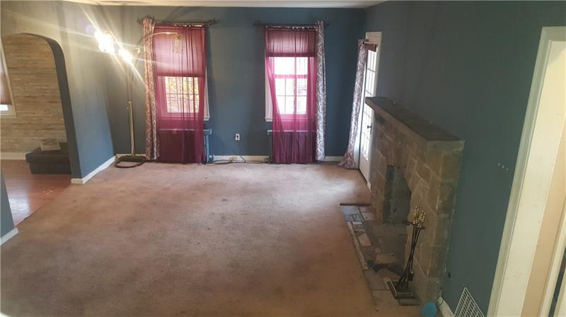 3263 Middletown Road Pittsburgh, PA 15204 - Photo 5 of 18 Gallery Image 5