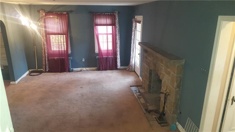 3263 Middletown Road Pittsburgh, PA 15204 - Photo 6 of 18 Gallery Image 6