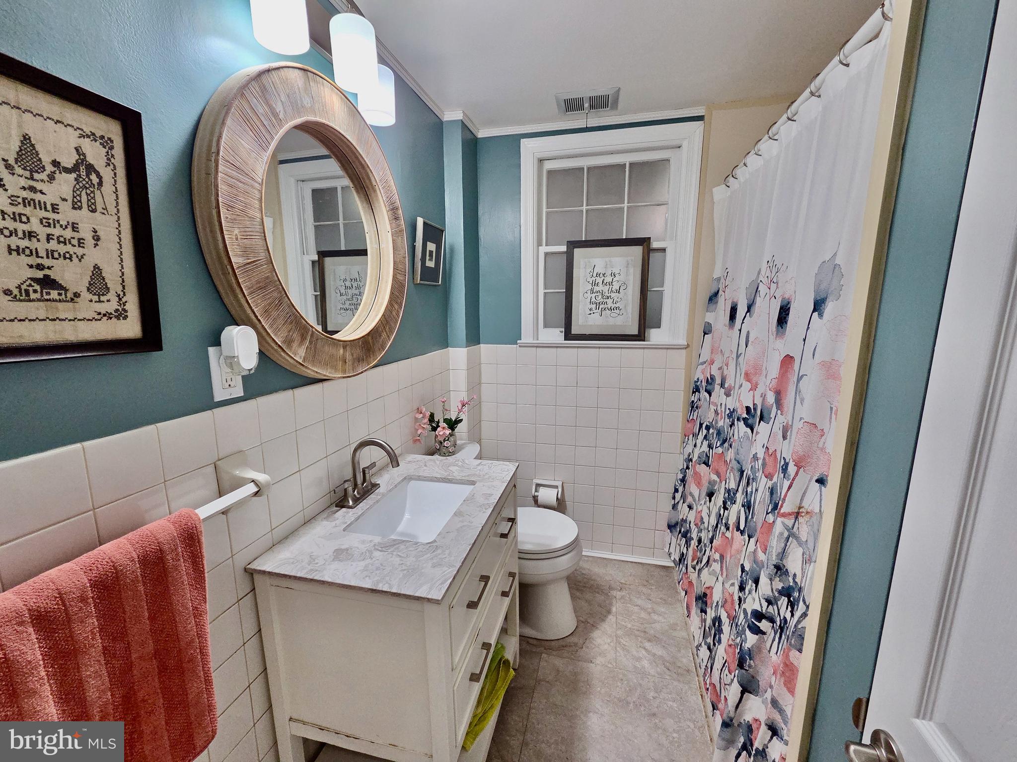 310 Butler Road Springfield, PA 19064 - Photo 20 of 36 1st Floor Full Bathroom
