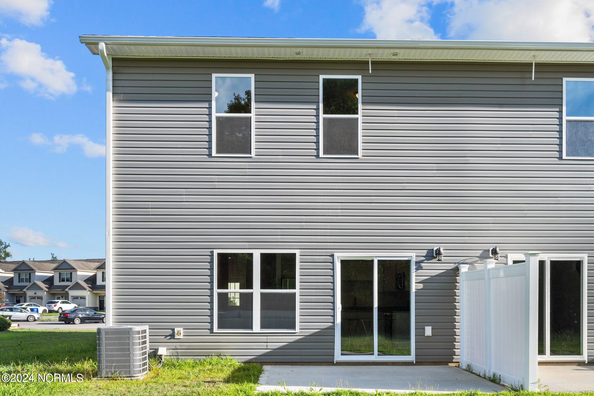 254 Winstead Loop Richlands, NC 28574 - Photo 24 of 36 SIMILAR PHOTO