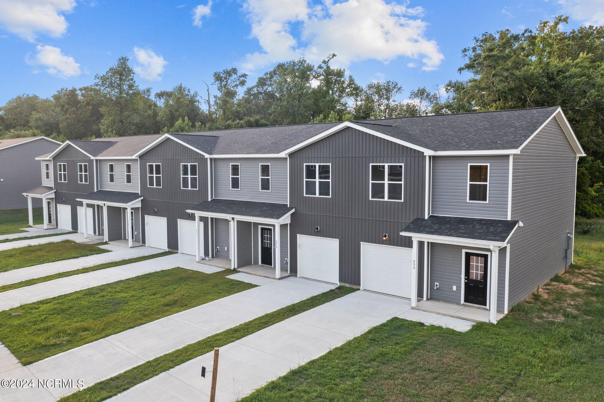 254 Winstead Loop Richlands, NC 28574 - Photo 30 of 36 SIMILAR PHOTO