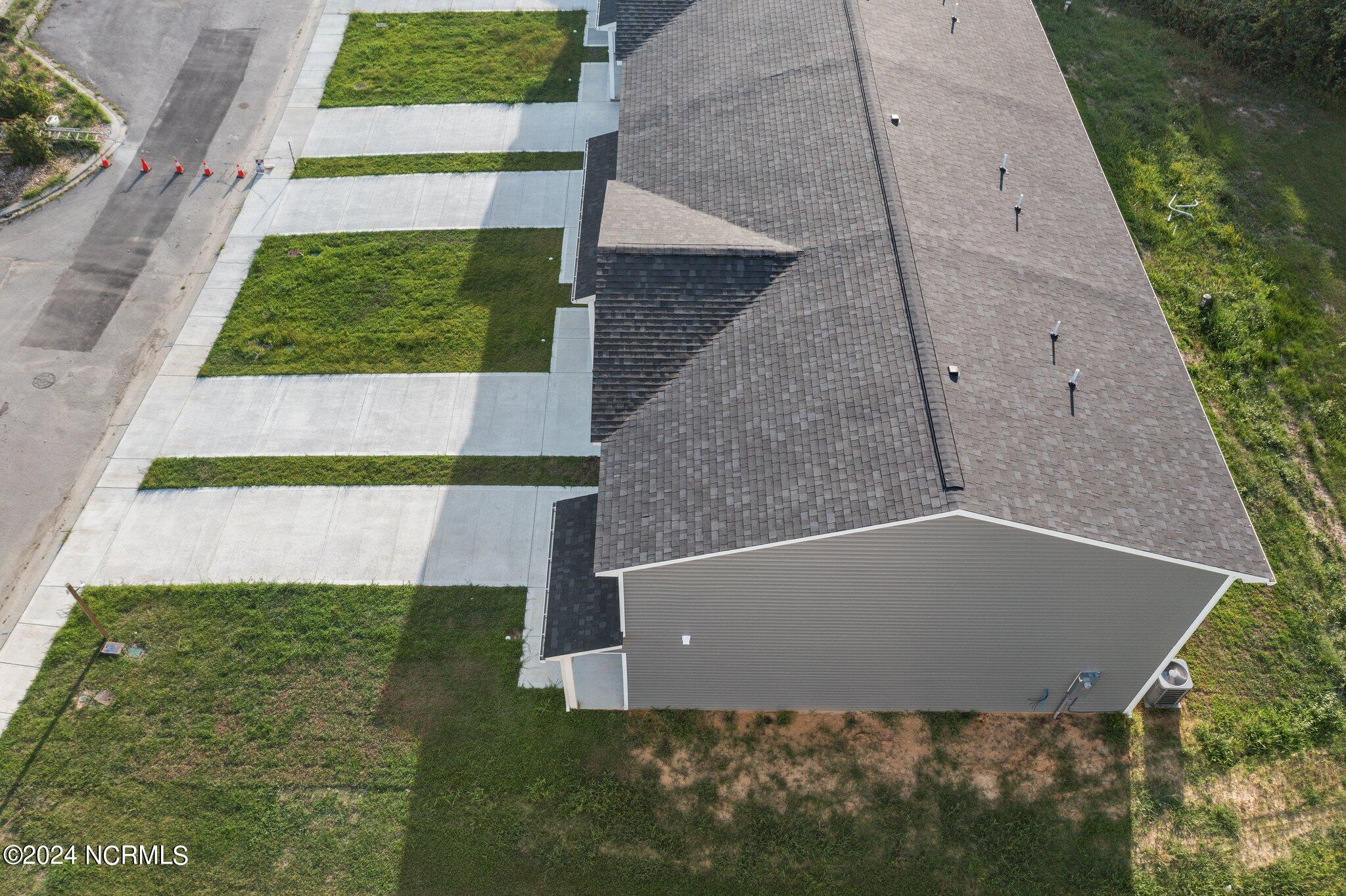 254 Winstead Loop Richlands, NC 28574 - Photo 32 of 36 SIMILAR PHOTO