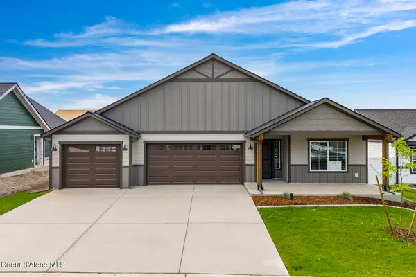 $484,900 | 2 East Valley Street South, Oldtown, ID 83822