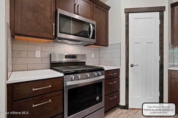 $484,900 | 2 East Valley Street South, Oldtown, ID 83822