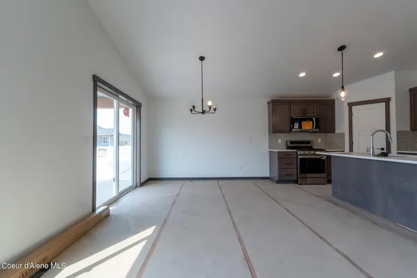 $484,900 | 2 East Valley Street South, Oldtown, ID 83822