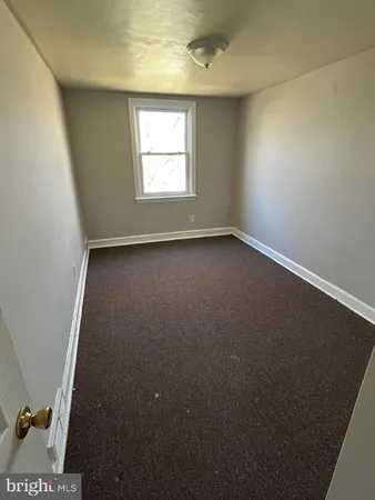 $1,500 | 330 West 21st Street, Chester, PA 19013