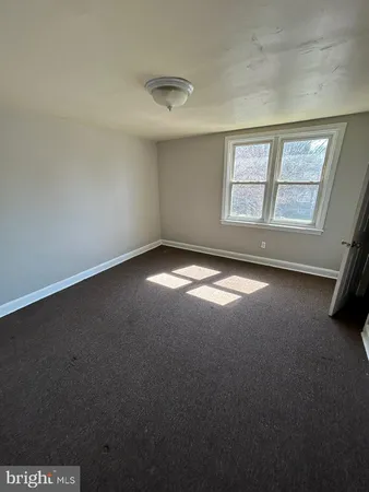 $1,500 | 330 West 21st Street, Chester, PA 19013