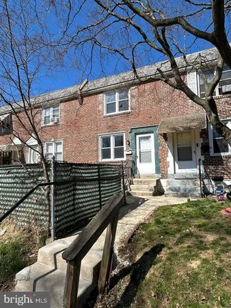 $1,500 | 330 West 21st Street, Chester, PA 19013