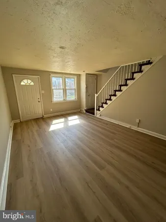 $1,500 | 330 West 21st Street, Chester, PA 19013