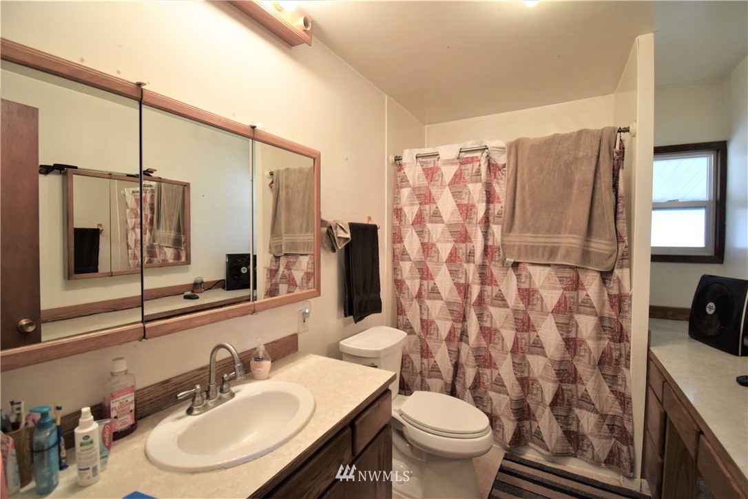 1 Green Road Omak, WA 98841 - Photo 13 of 39