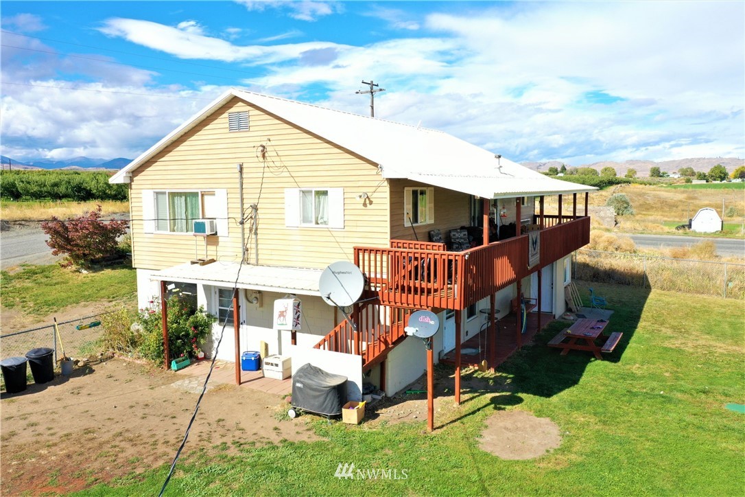 1 Green Road Omak, WA 98841 - Photo 3 of 39