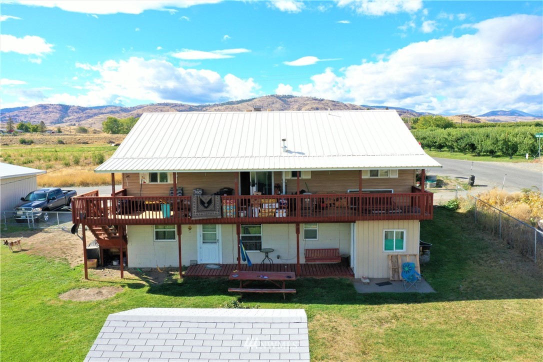 1 Green Road Omak, WA 98841 - Photo 4 of 39