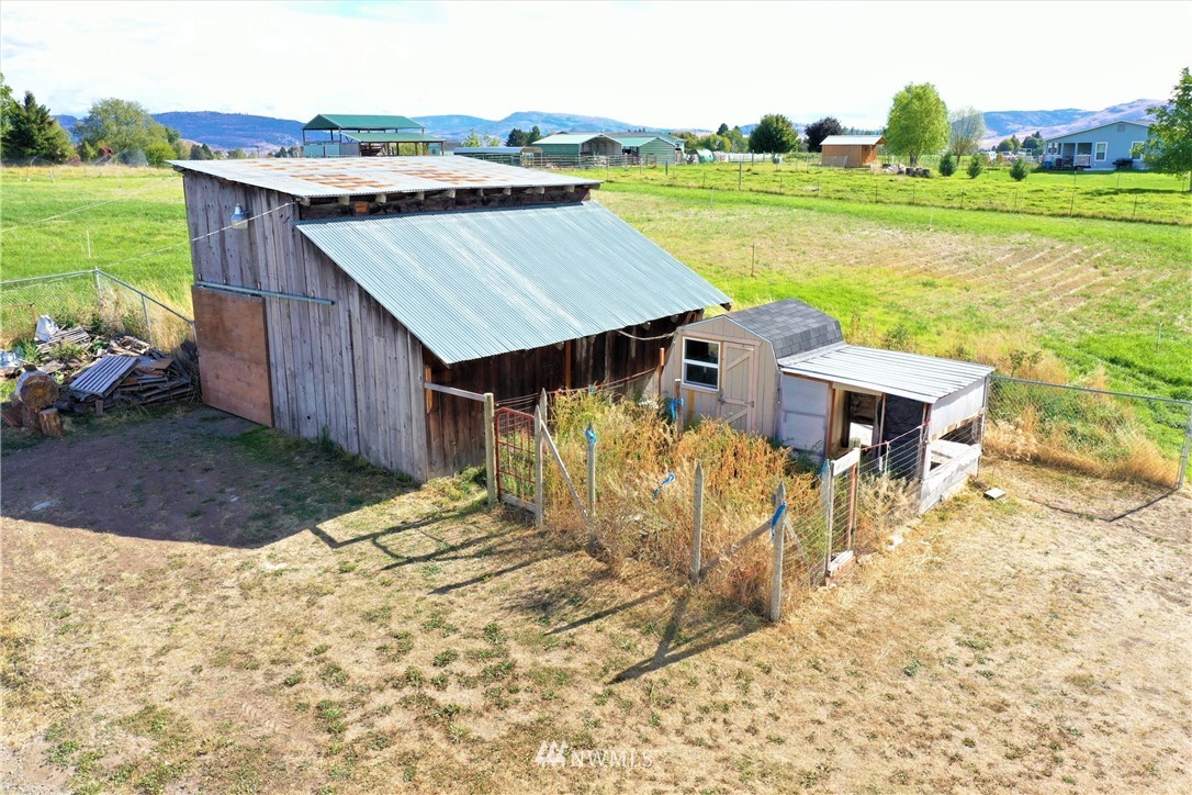 1 Green Road Omak, WA 98841 - Photo 33 of 39