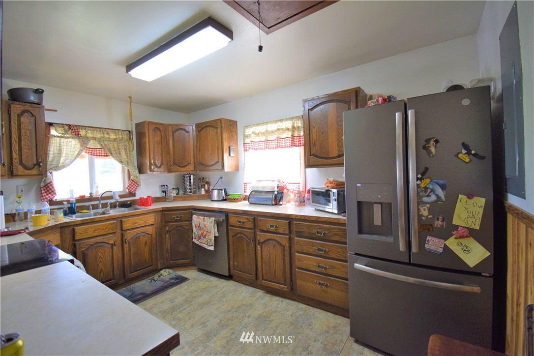 1 Green Road Omak, WA 98841 - Photo 9 of 39