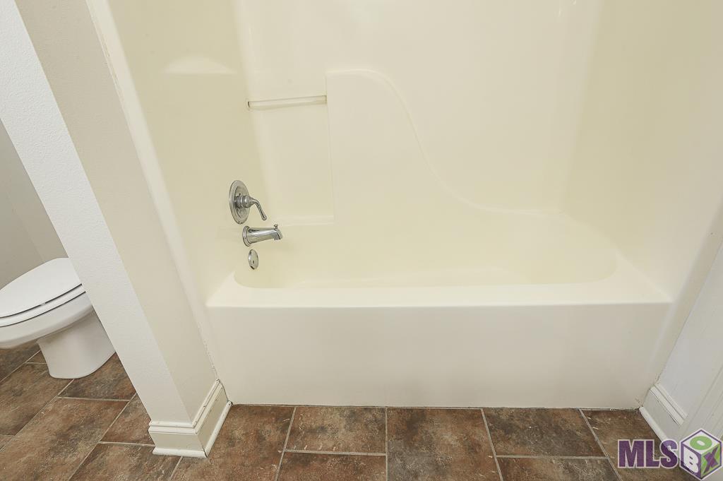 38035 Post Office Road, Unit 21B Prairieville , LA 70737 - Photo 20 of 31