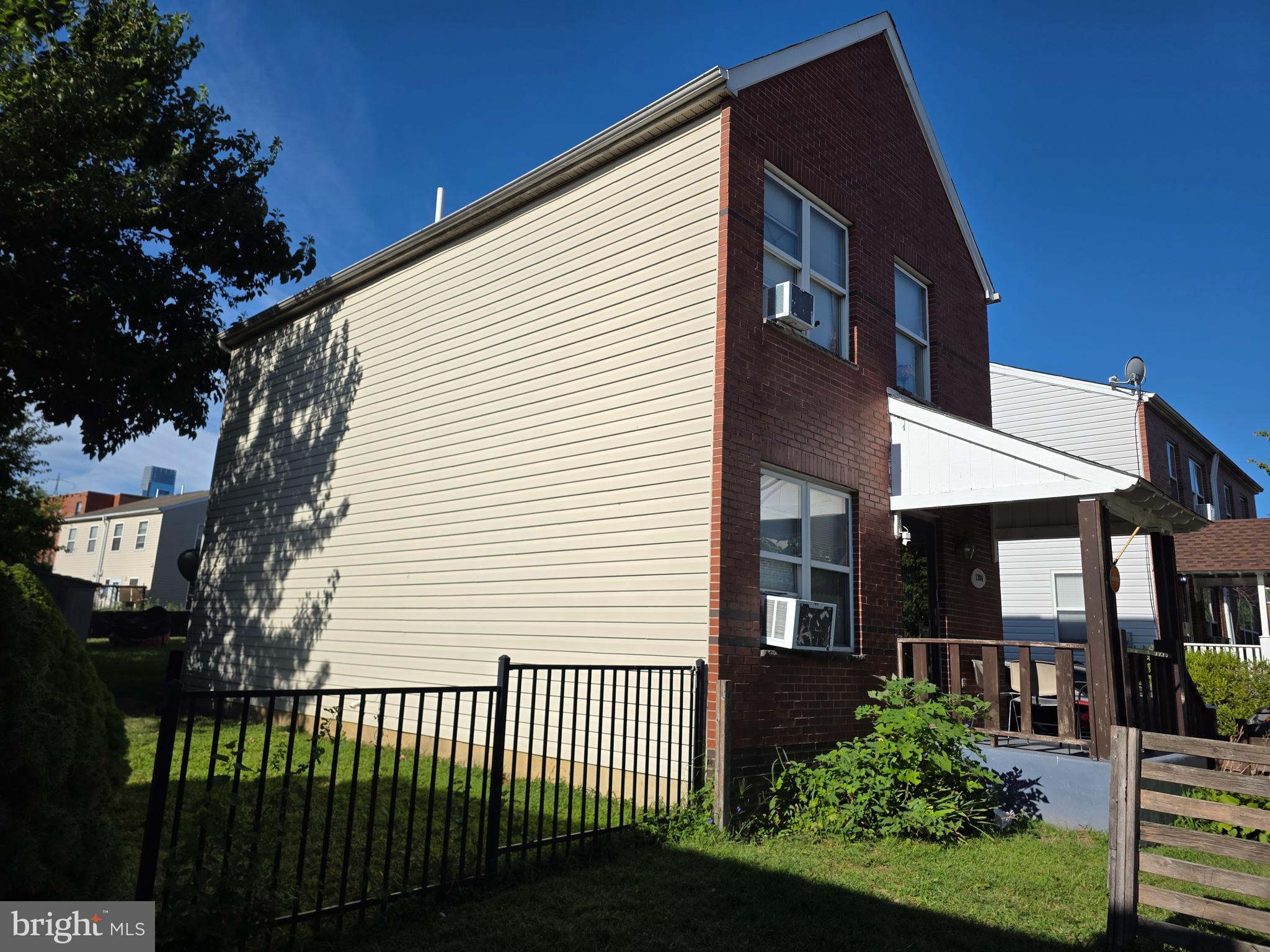 1206 Parrish Street Philadelphia, PA 19123 - Photo 3 of 20 Left Elevation