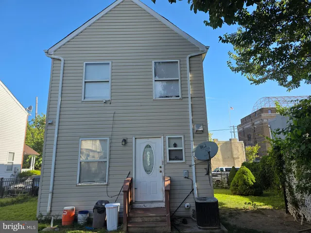 a view of house with outdoor space