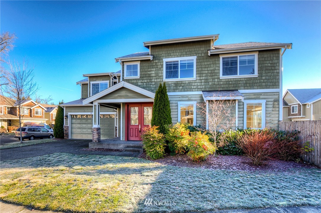 930 Ilwaco Place Northeast Renton, WA 98059 - Photo 2 of 25