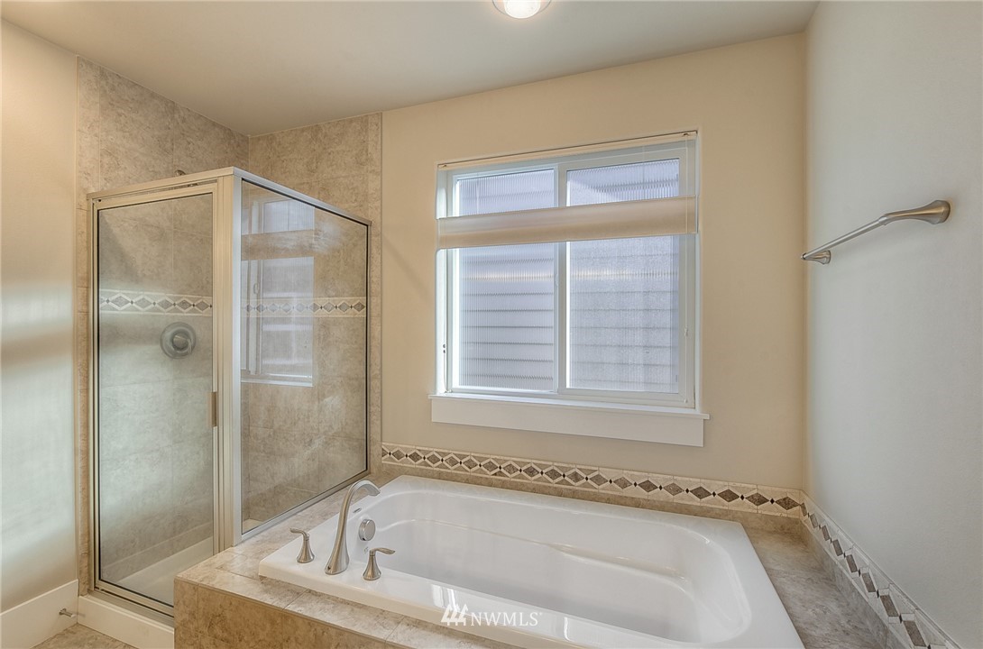 930 Ilwaco Place Northeast Renton, WA 98059 - Photo 18 of 25