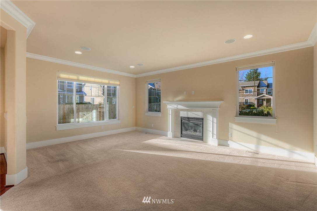 930 Ilwaco Place Northeast Renton, WA 98059 - Photo 6 of 25