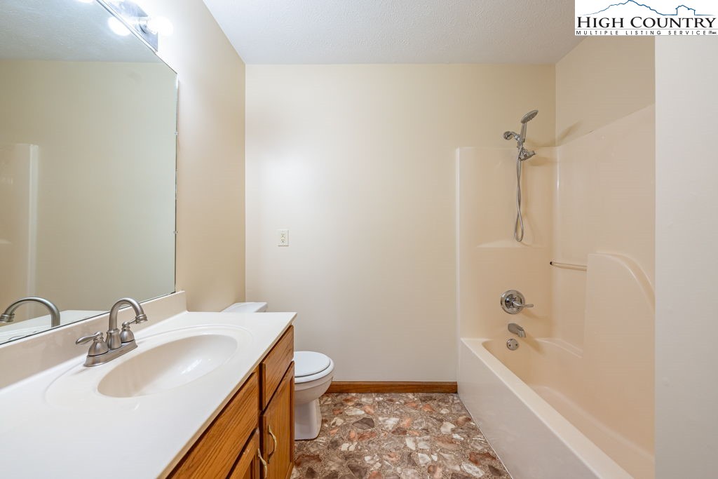 181 Timberlane Extension Boone, NC 28607 - Photo 15 of 33 Gallery Image 15