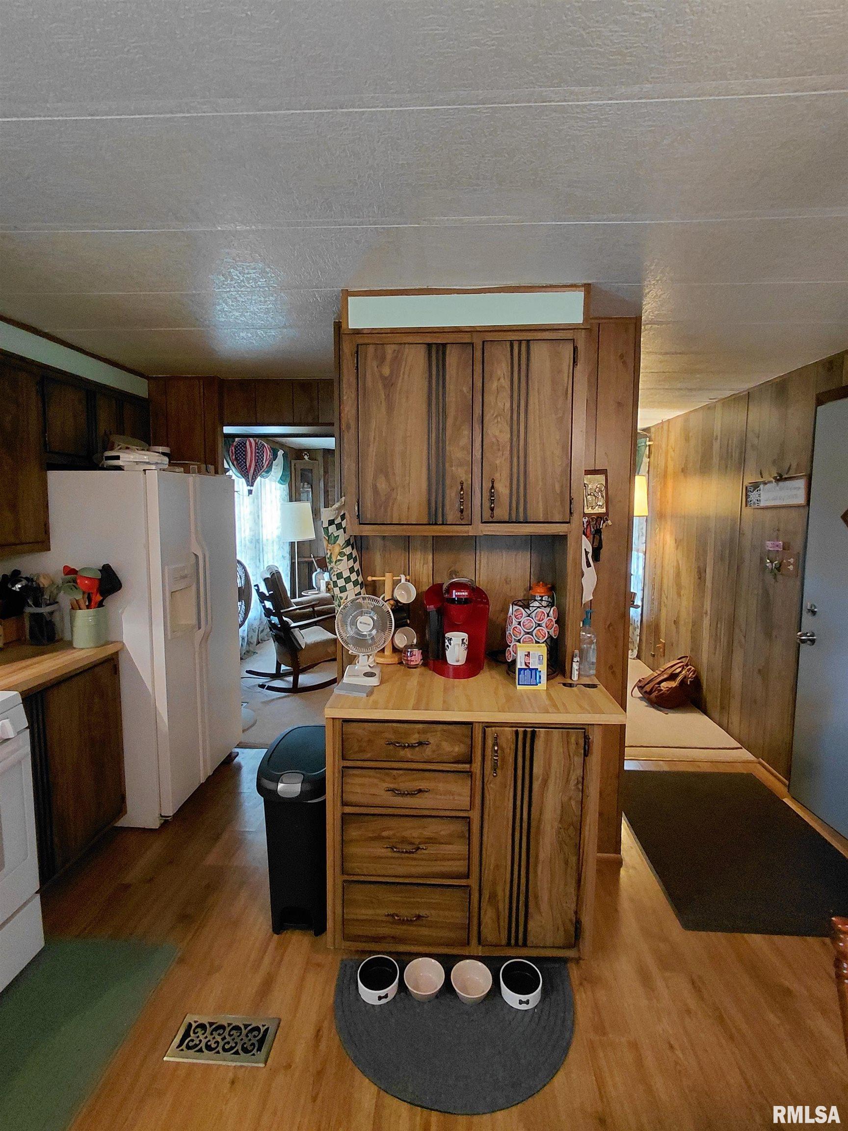 1100 West Locust Street Canton, IL 61520 - Photo 10 of 39