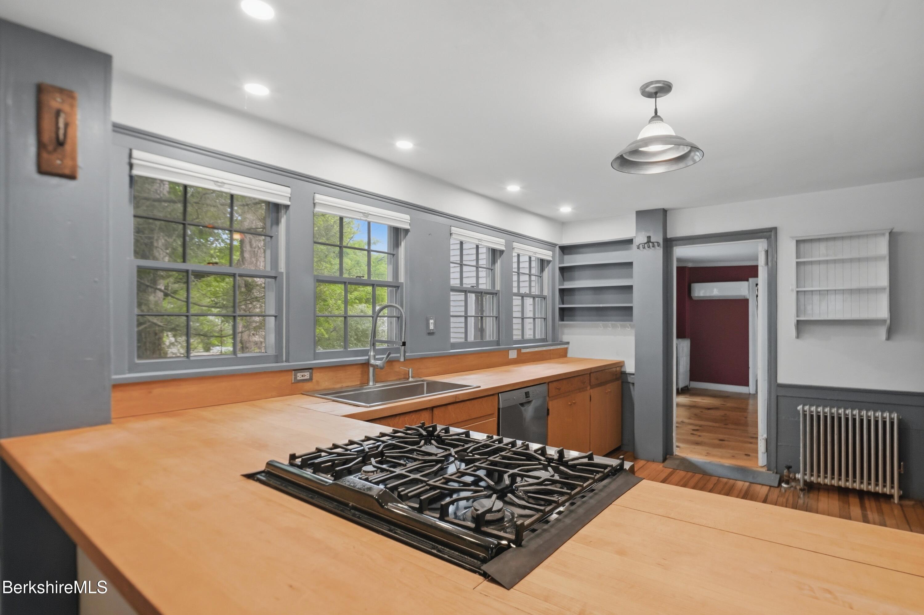 4 Stockbridge Road West Stockbridge, MA 01266 - Photo 34 of 94 Kitchen