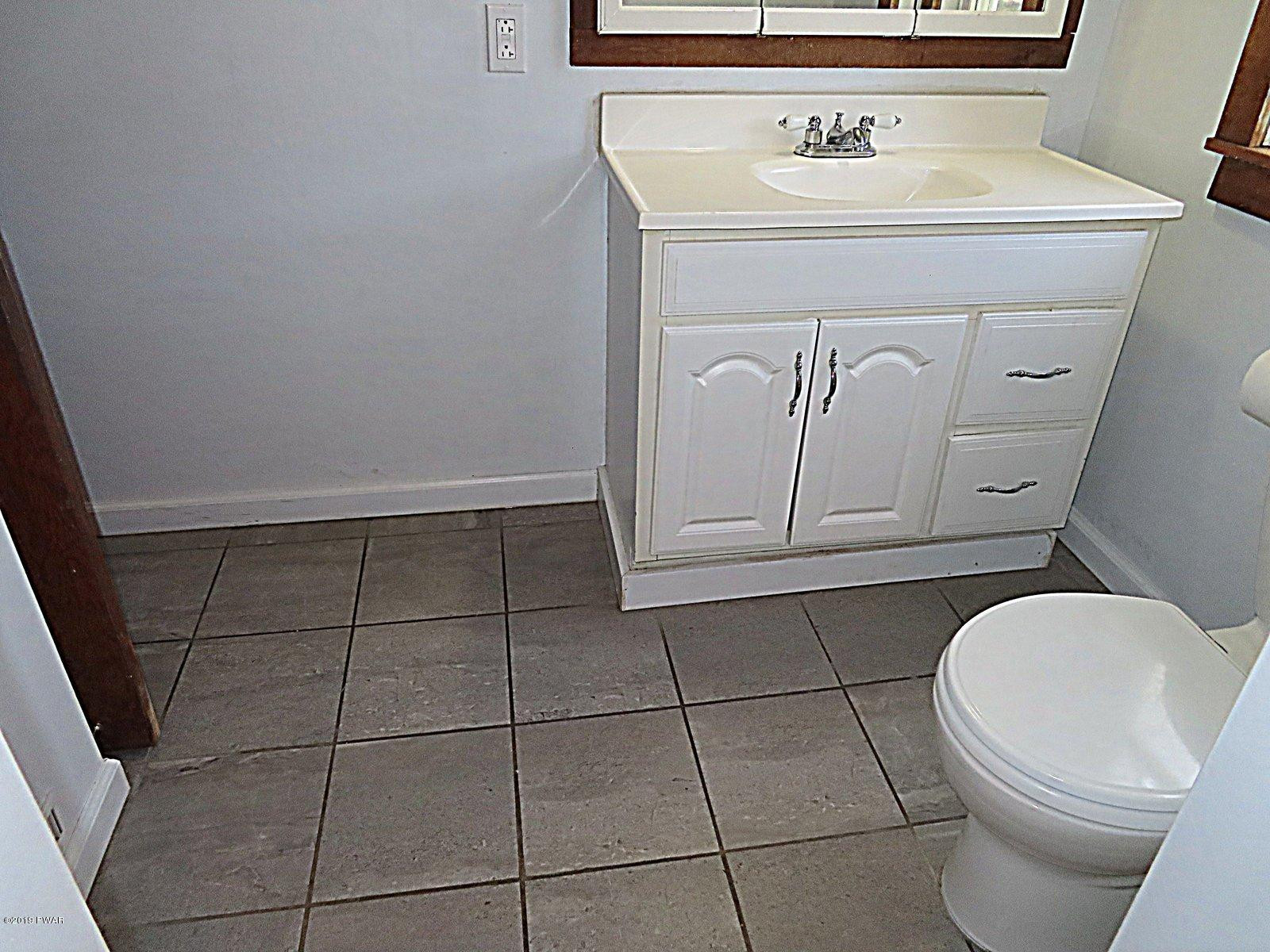 171 Roemerville Road Greentown, PA 18426 - Photo 24 of 42 IMG_1399