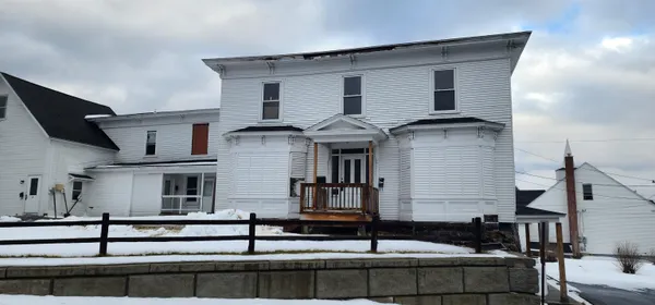 $200,000 | 6 Highland Street, Whitefield, NH 03598