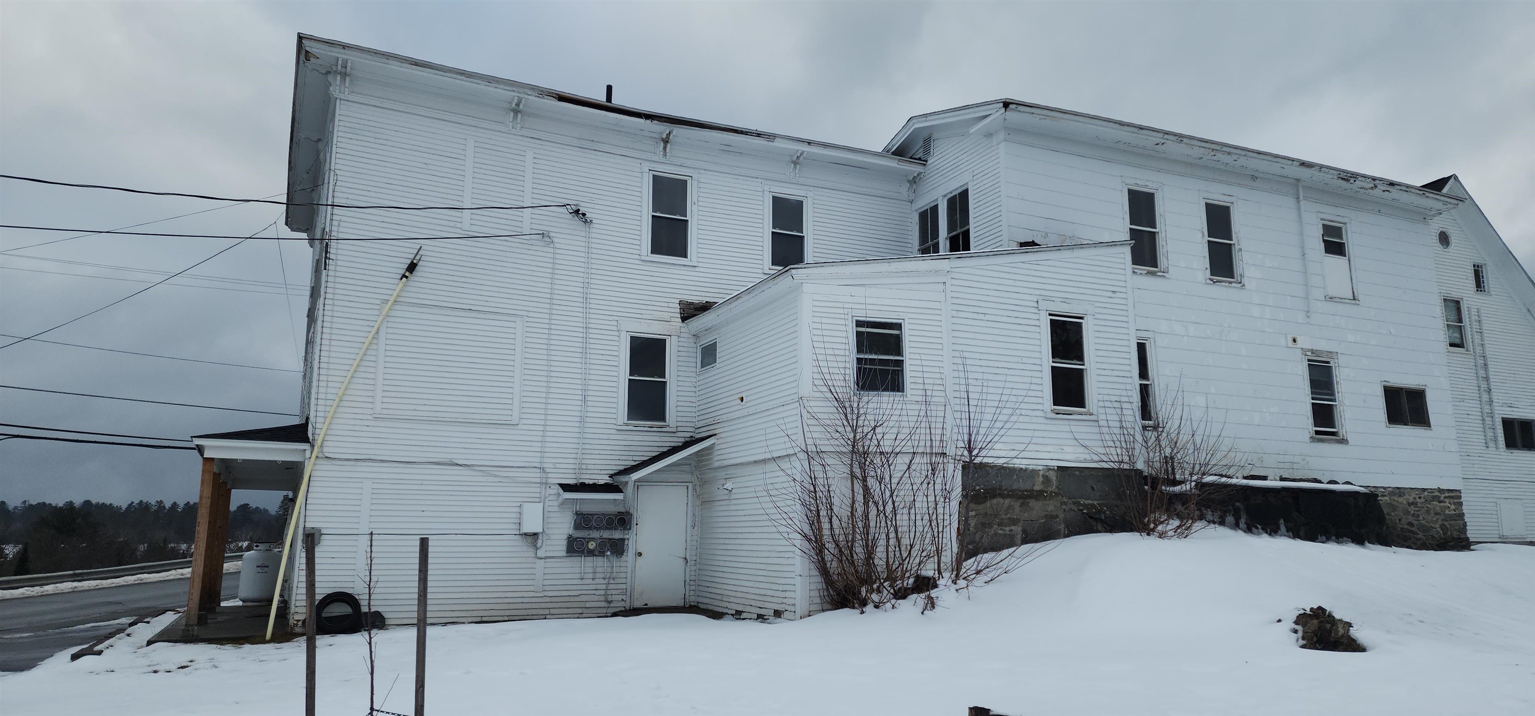 6 Highland Street Whitefield, NH 03598 - Photo 3 of 5