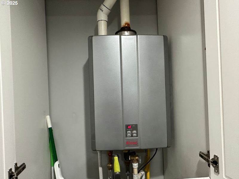 711 1st Street Brookings, OR 97415 - Photo 12 of 21 a close view of a refrigerator in kitchen