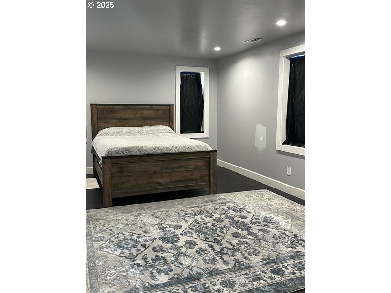 711 1st Street Brookings, OR 97415 - Photo 18 of 21 a living room with a couch