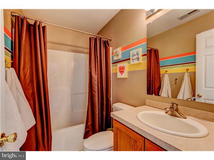 19 Savoy Road Newark, DE 19702 - Photo 16 of 25 Bathroom