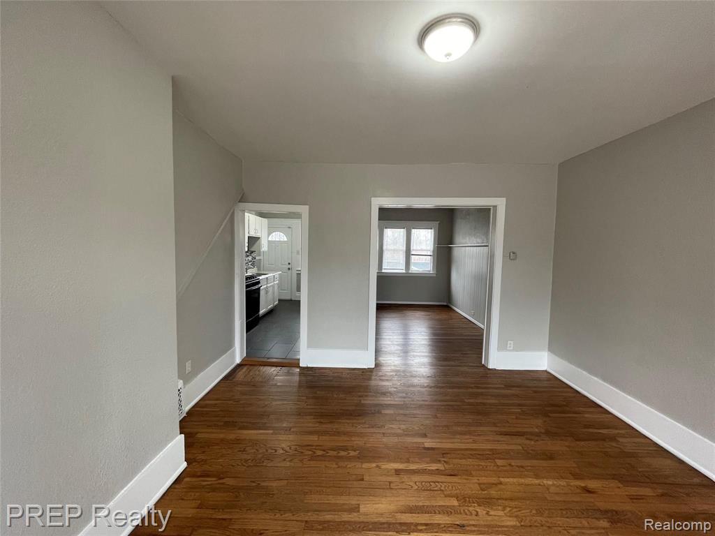 9430 John R Street Detroit, MI 48202 - Photo 4 of 12