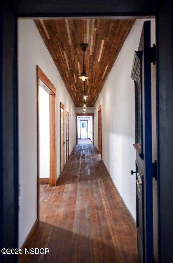 215 South H Street Lompoc, CA 93436 - Photo 2 of 24 a view of entryway