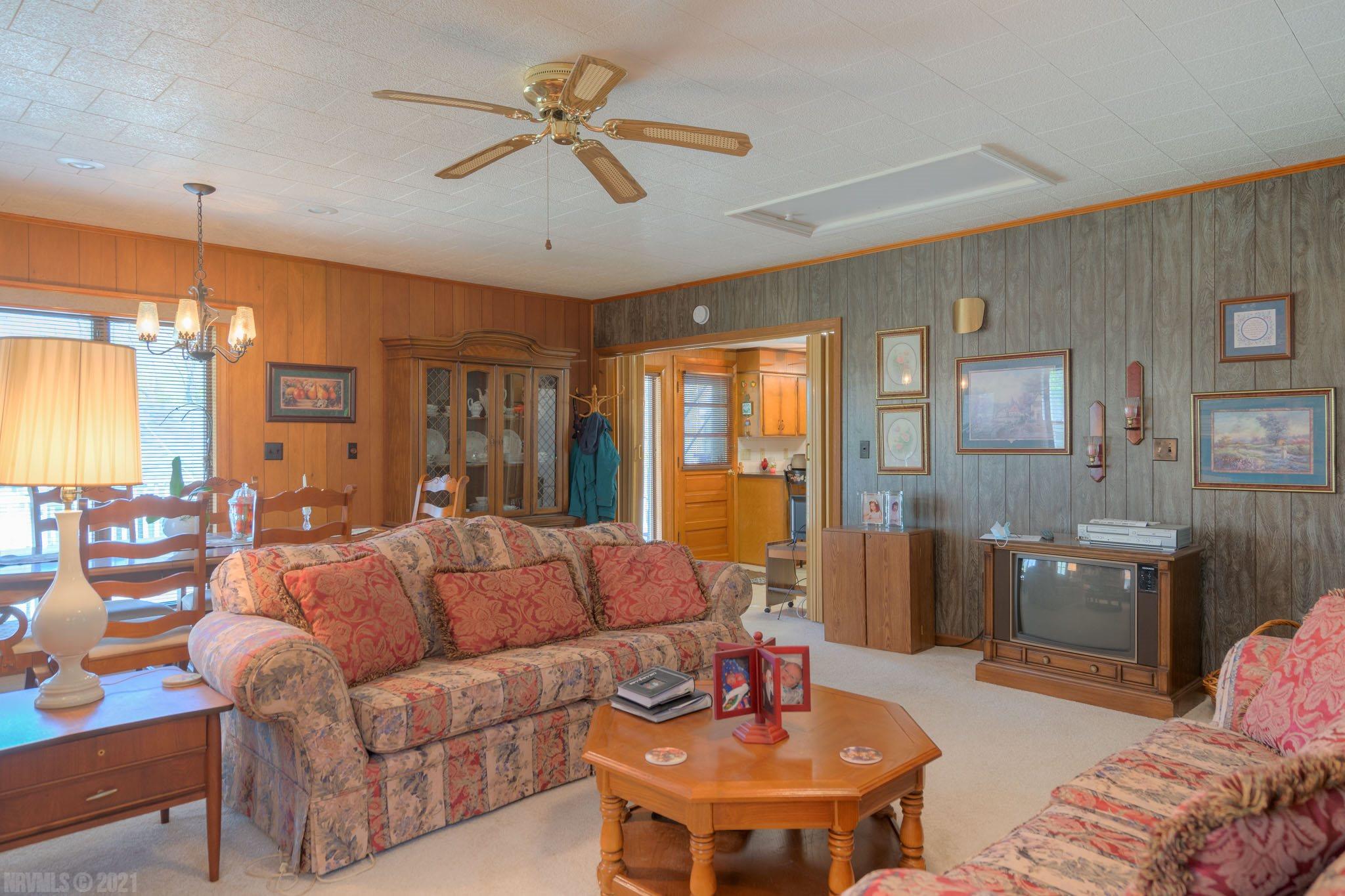 851 Giles Road Blacksburg, VA 24060 - Photo 7 of 48 Gallery Image 7