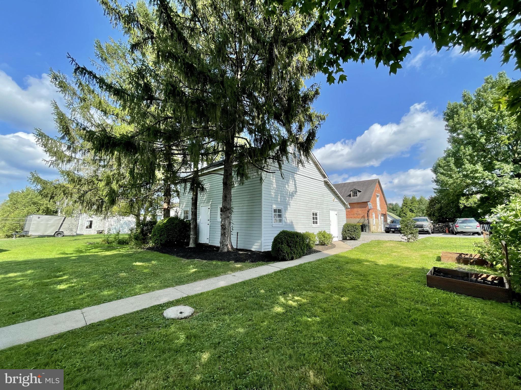 3103 Bedminster Road Ottsville, PA 18942 - Photo 8 of 31