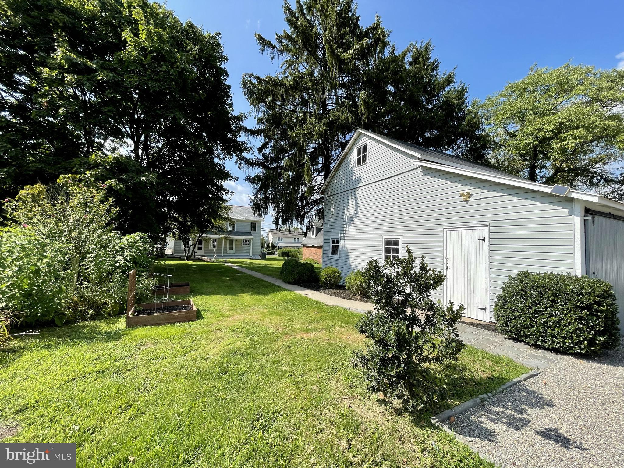 3103 Bedminster Road Ottsville, PA 18942 - Photo 9 of 31