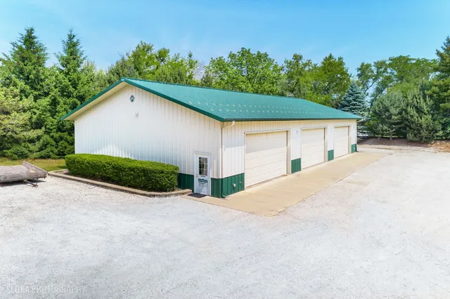 $1,950,000 | 153 Algonquin Road, Barrington Hills, IL 60010