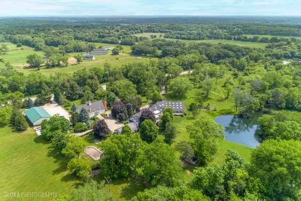 $1,950,000 | 153 Algonquin Road, Barrington Hills, IL 60010