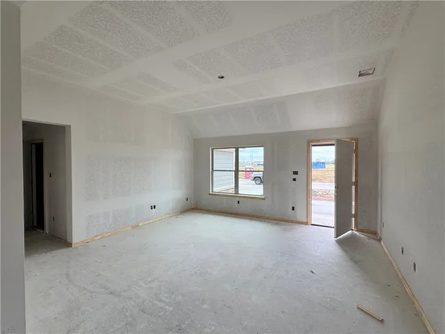 $283,000 | 125 Cotton Cove, Snook, TX 77879