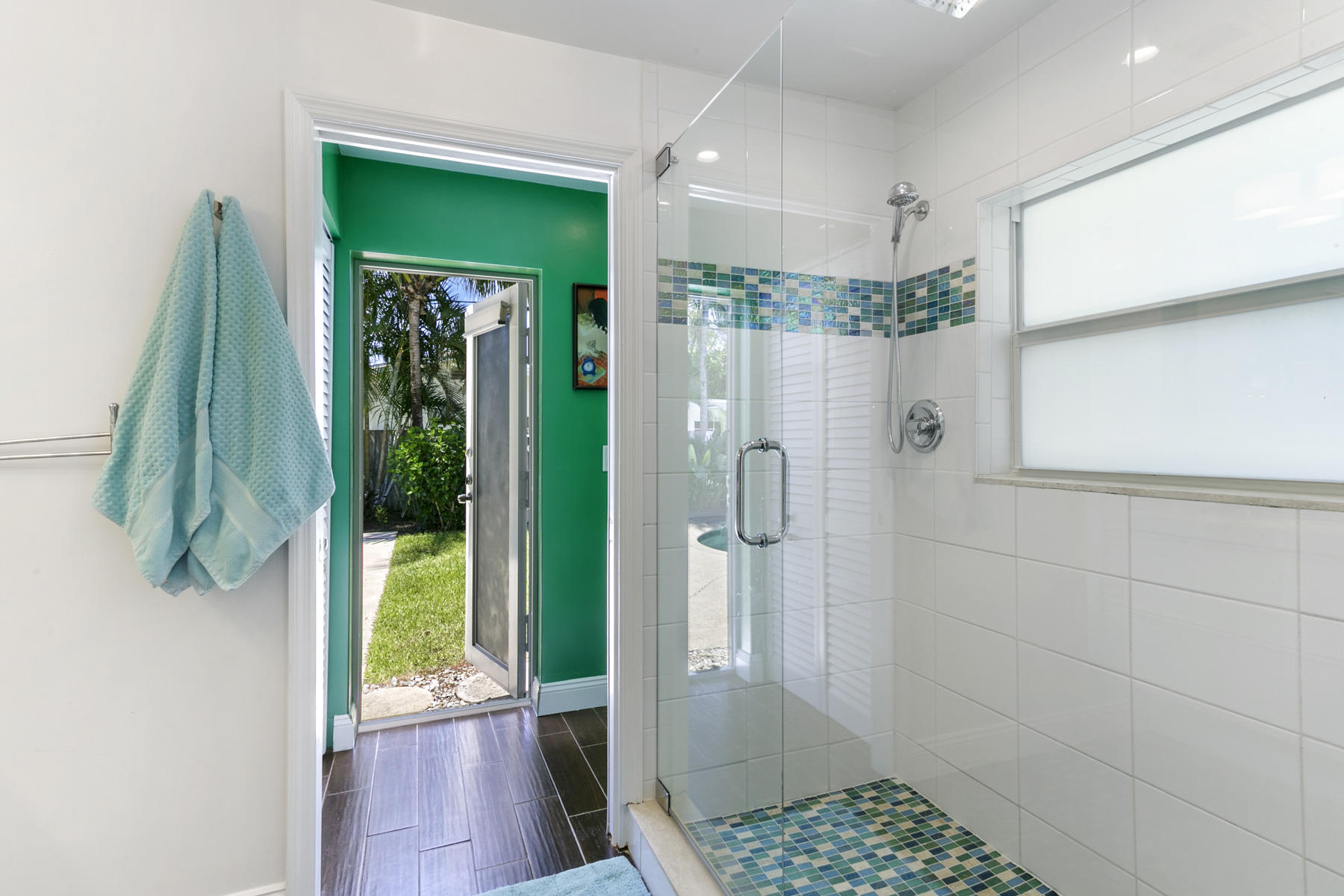 311 Ellamar Road West Palm Beach, FL 33405 - Photo 24 of 40 Master Bathroom 2_web