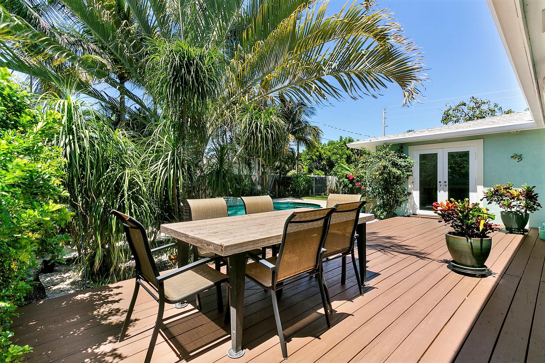 311 Ellamar Road West Palm Beach, FL 33405 - Photo 30 of 40 Covered Patio 2_web