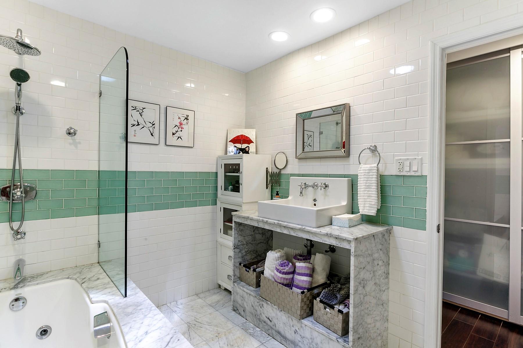 311 Ellamar Road West Palm Beach, FL 33405 - Photo 33 of 40 Bathroom 2_web